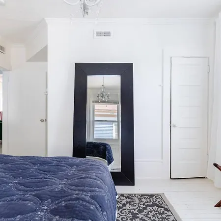 Boutique Apartment In 1905 Victorian Home - Plaza - Westport Kansas City Extérieur photo