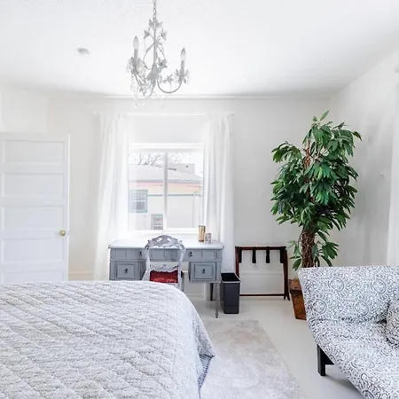 Boutique Apartment In 1905 Victorian Home - Plaza - Westport Kansas City Extérieur photo